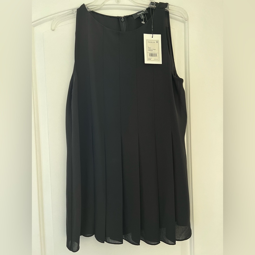 Theory pleated sleeveless black top. Size L